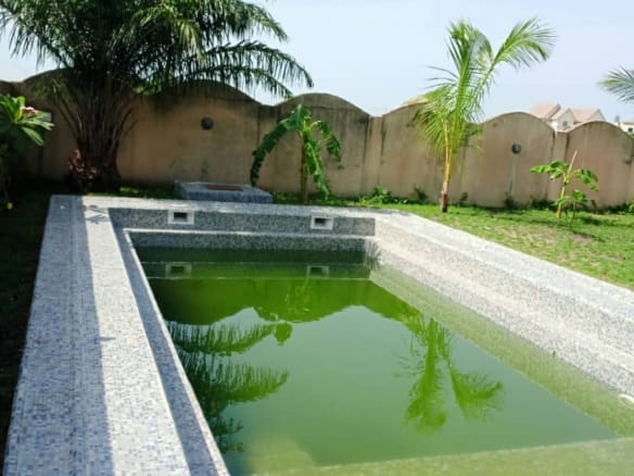 Villa de prestige avec piscine à Akpakpa CEN SAD 16