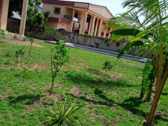 Villa de prestige avec piscine à Akpakpa CEN SAD 2