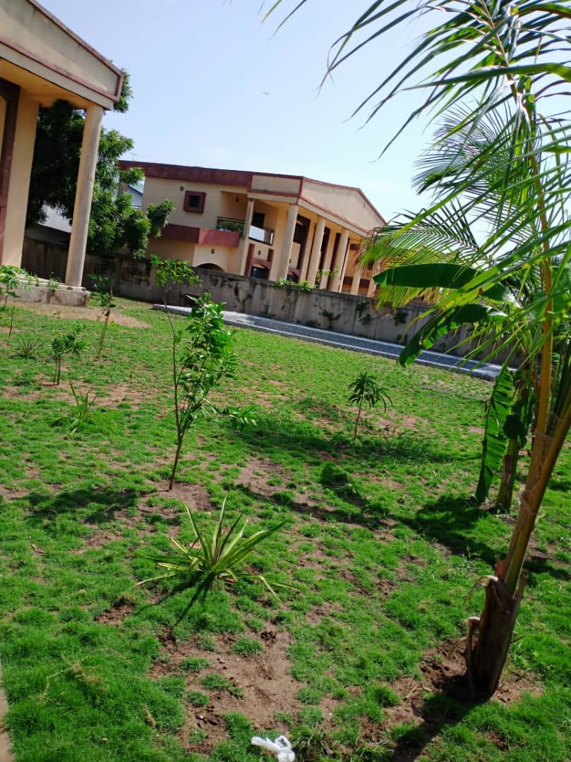 Villa de prestige avec piscine à Akpakpa CEN SAD 2