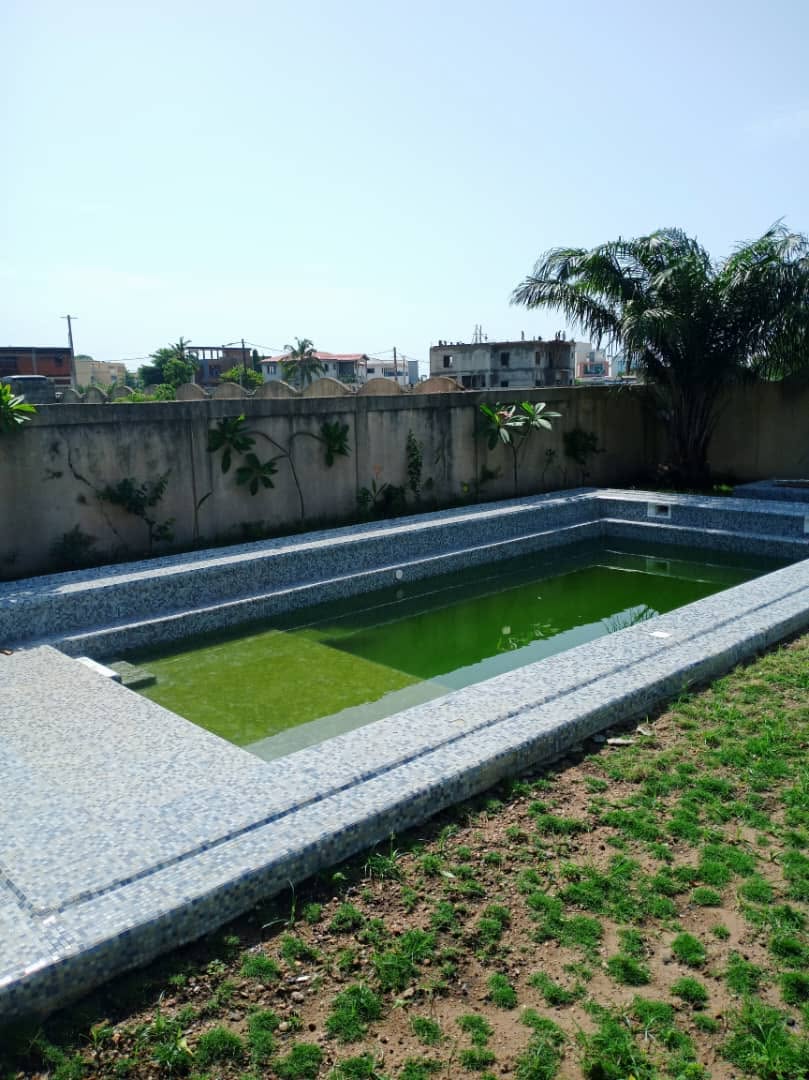 Villa de prestige avec piscine à Akpakpa CEN SAD 3