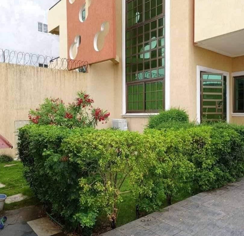 Villa duplex avec jardin à la Haie Vive