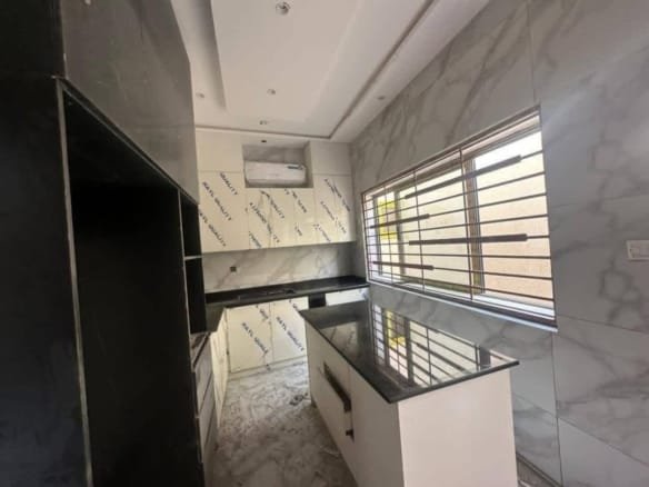 Villa duplex avec jardin et piscine aux Cocotiers 13