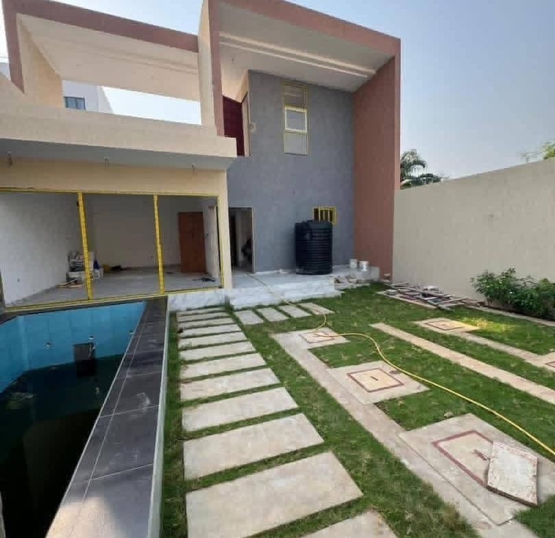 Villa duplex avec jardin et piscine aux Cocotiers