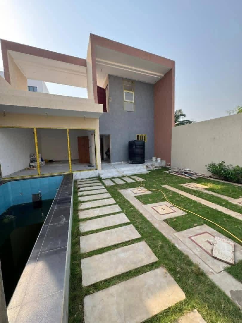 Villa duplex avec jardin et piscine aux Cocotiers