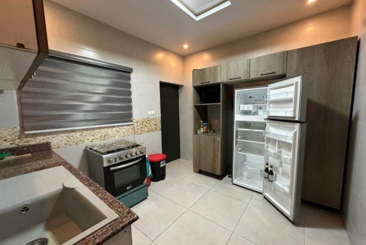 Villa duplex avec titre foncier à Agla 10