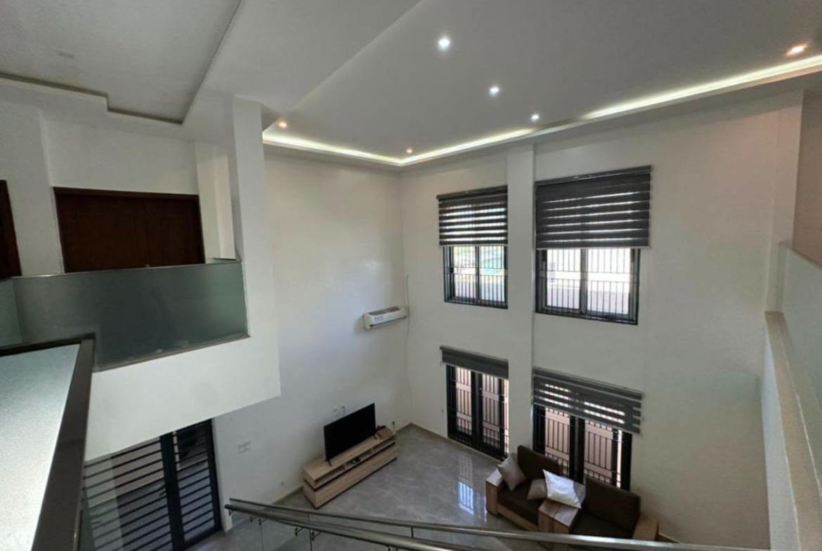 Villa duplex avec titre foncier à Agla 13