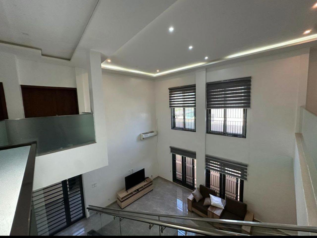 Villa duplex avec titre foncier à Agla 13 Villa duplex avec titre foncier à Agla 13