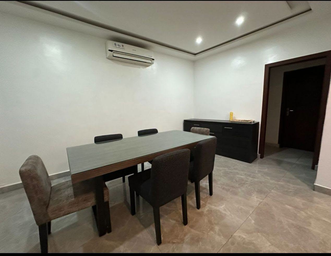Villa duplex avec titre foncier à Agla 20 Villa duplex avec titre foncier à Agla 20