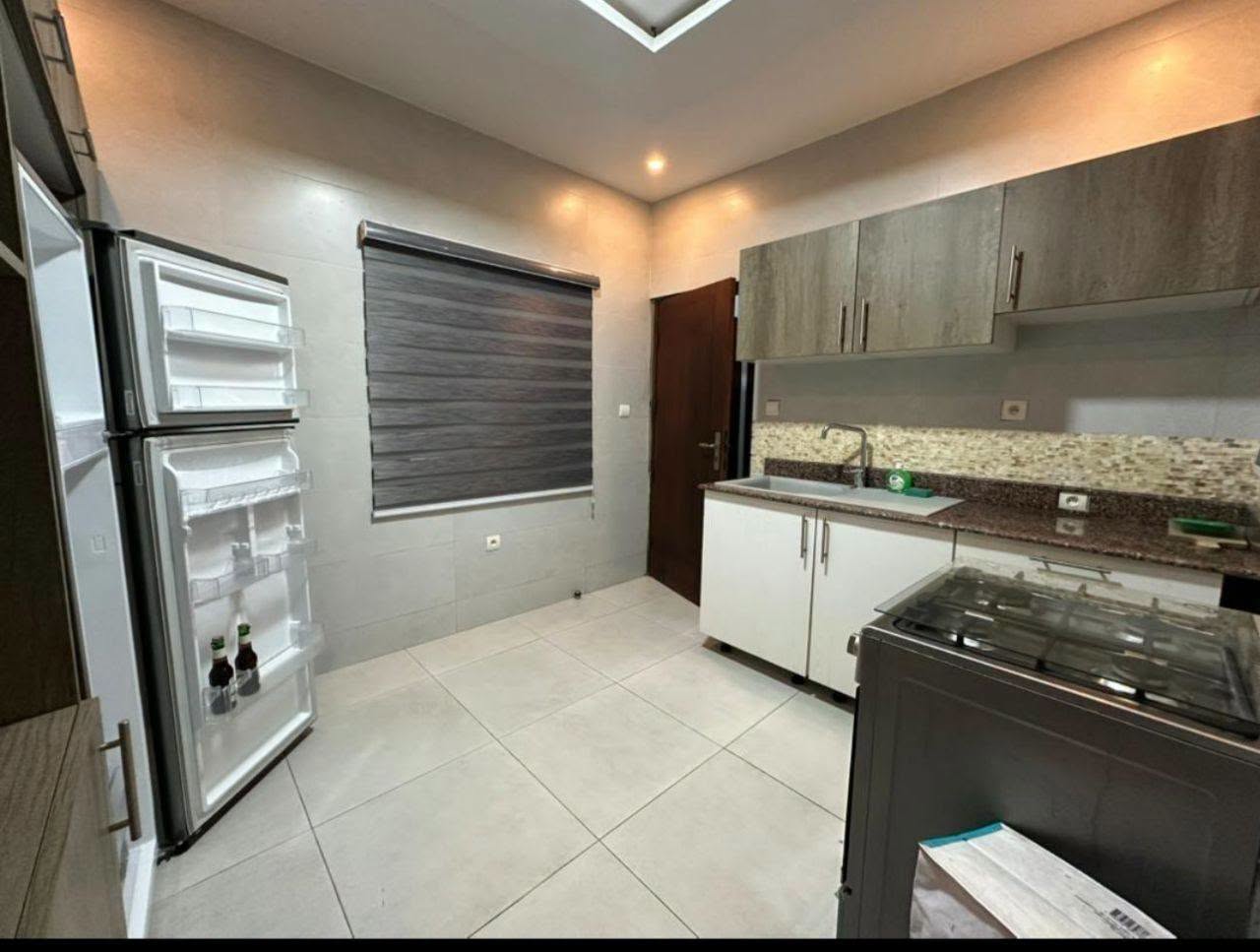 Villa duplex avec titre foncier à Agla 24 Villa duplex avec titre foncier à Agla 24
