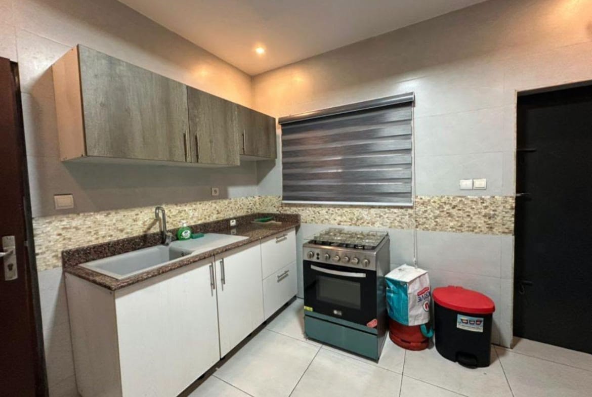 Villa duplex avec titre foncier à Agla 8