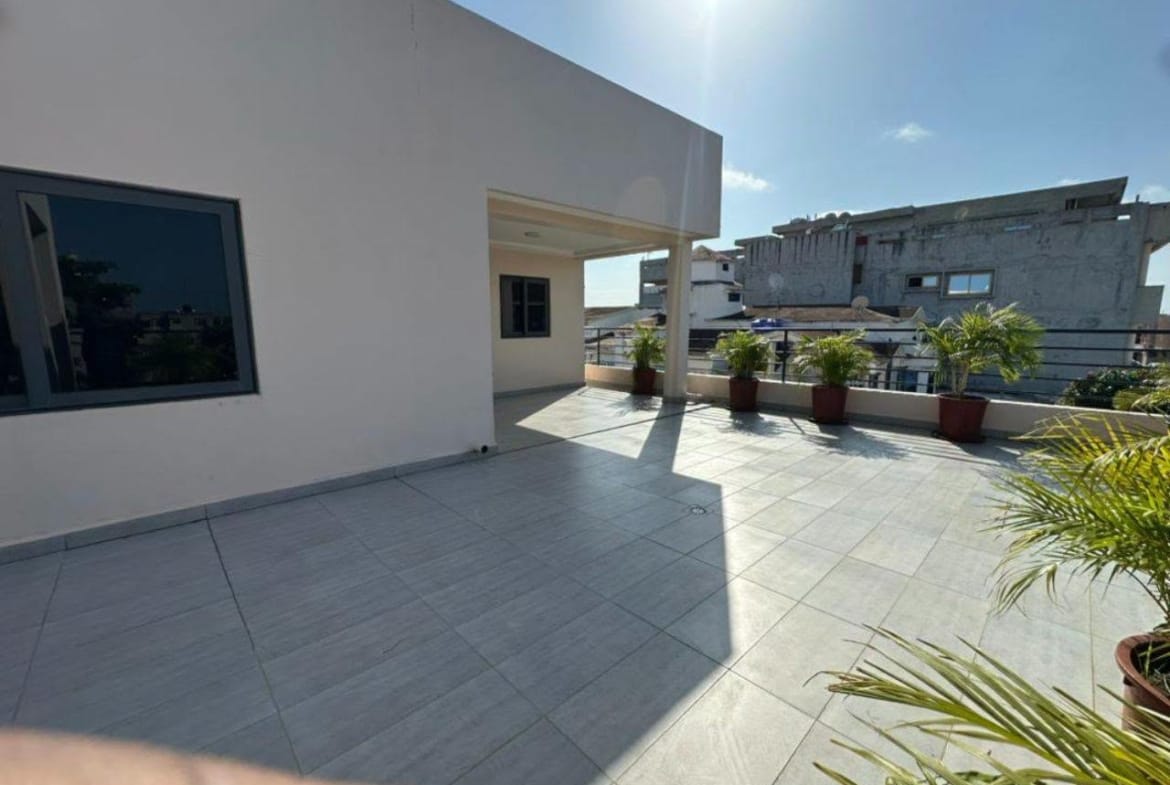 Villa duplex avec titre foncier à Agla 9