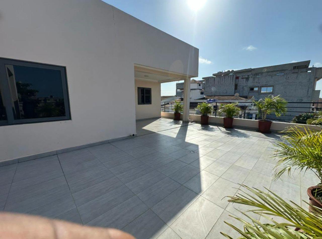 Villa duplex avec titre foncier à Agla 9 Villa duplex avec titre foncier à Agla 9