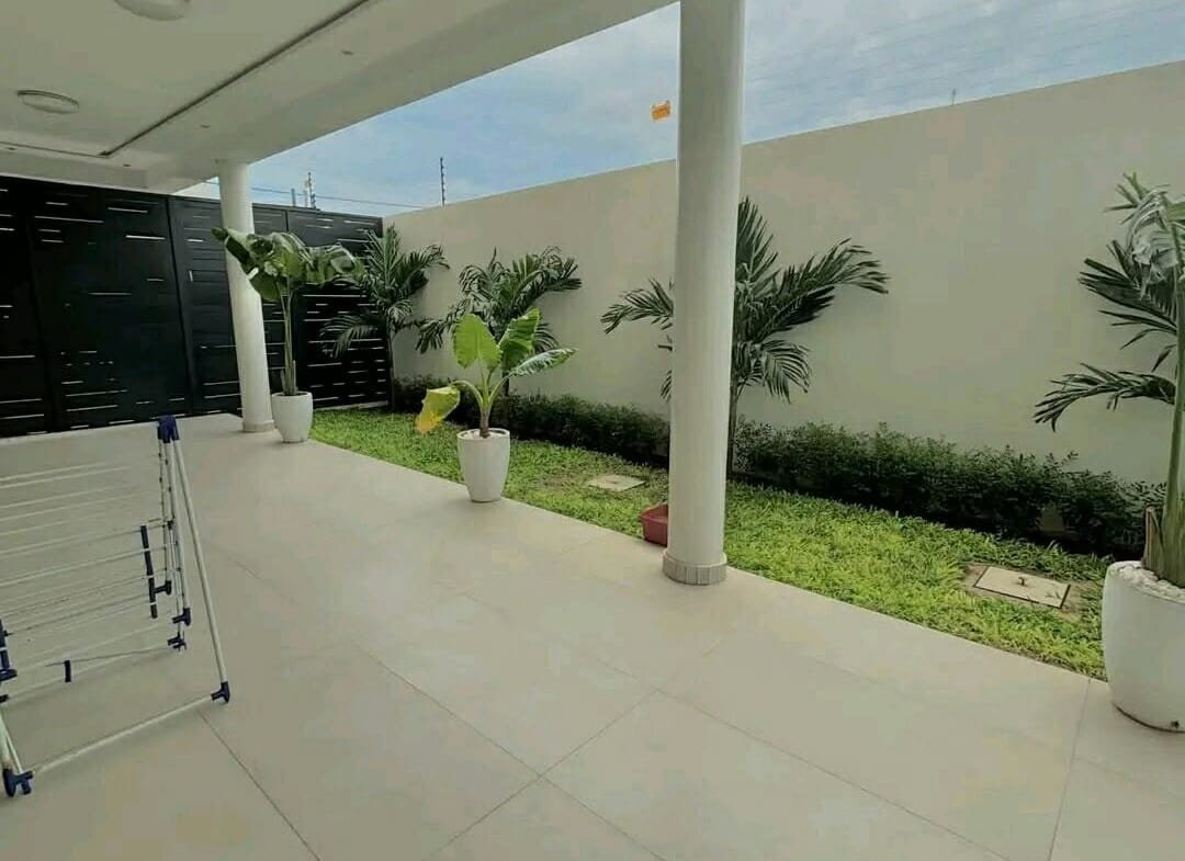 Villa duplex meublée de standing à Akpakpa