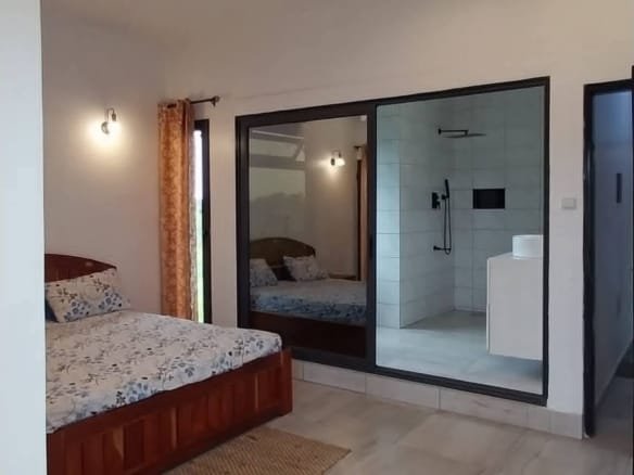 Villa duplex meublée de standing à Ouidah 10
