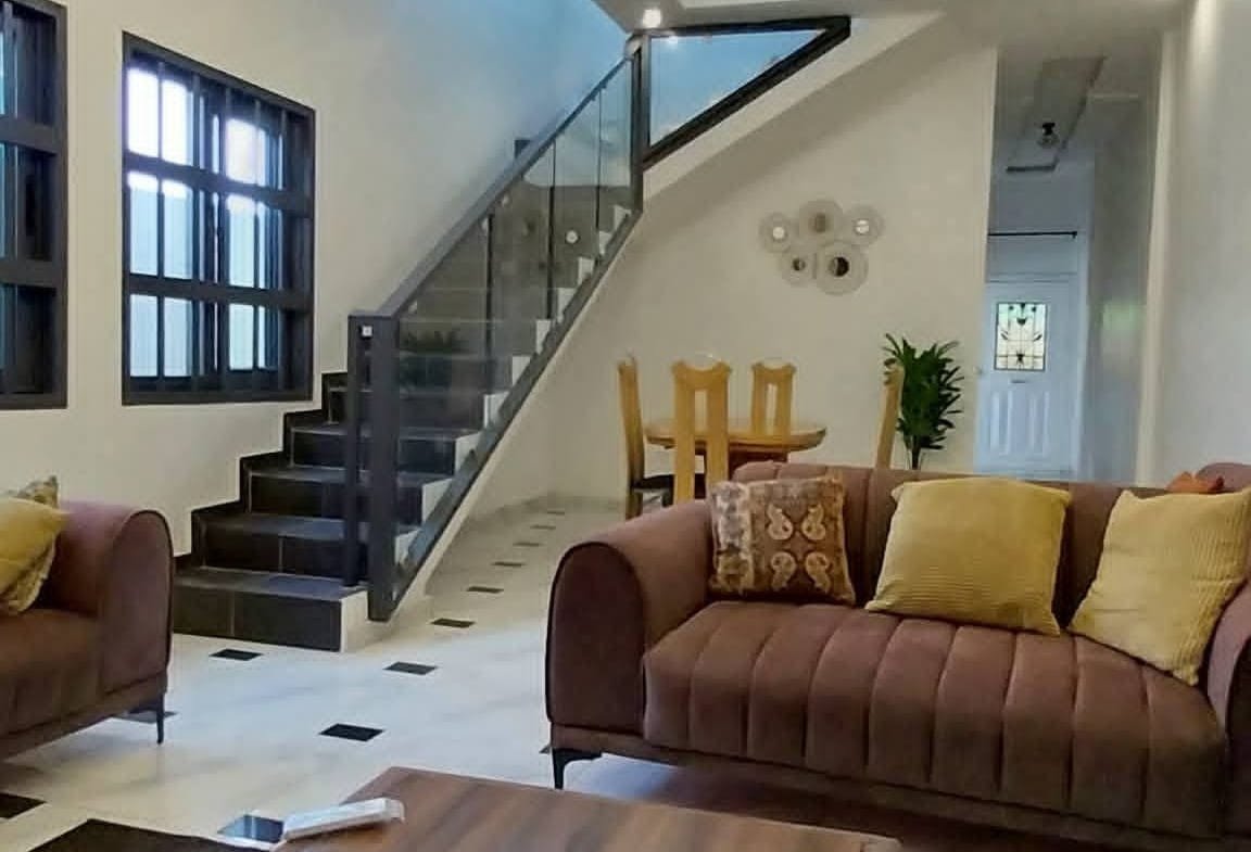 Villa duplex meublée de standing à Ouidah 11