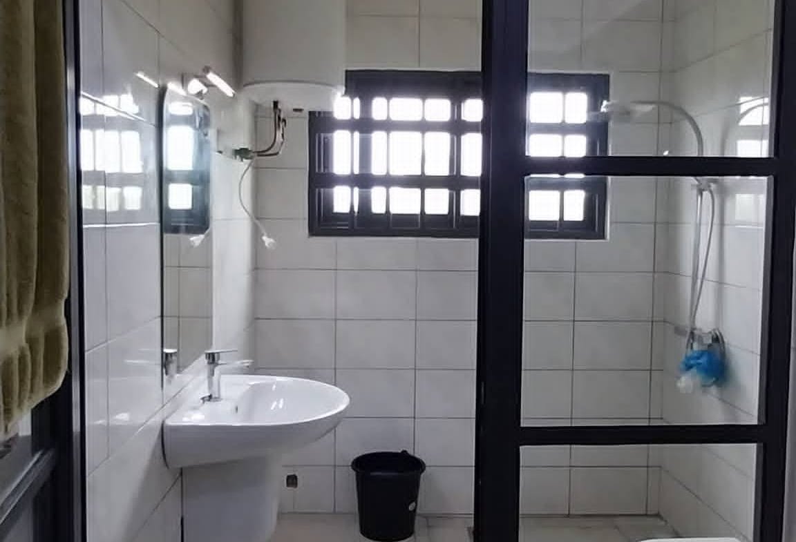 Villa duplex meublée de standing à Ouidah 18