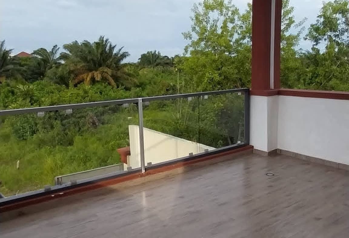 Villa duplex meublée de standing à Ouidah 9