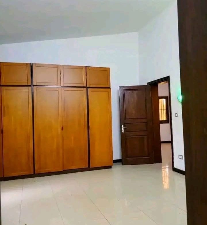Villa haut standing à louer à Erevan Cotonou 9