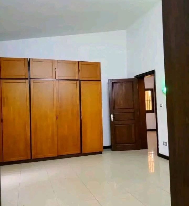 Villa haut standing à louer à Erevan Cotonou 9