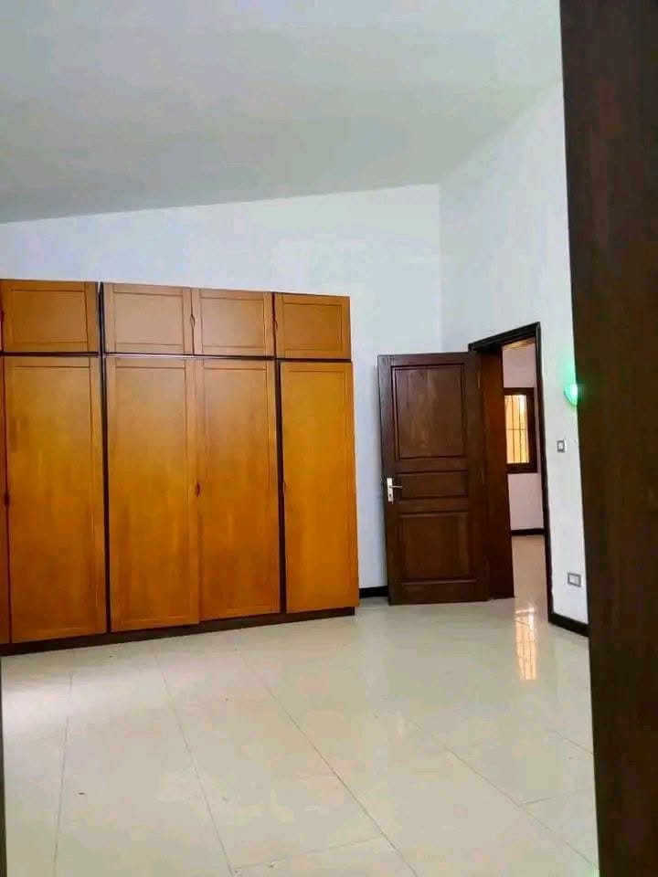 Villa haut standing à louer à Erevan Cotonou 9
