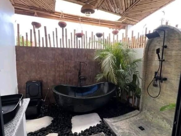 Villa meublée à louer à Fidjrossè Plage 20