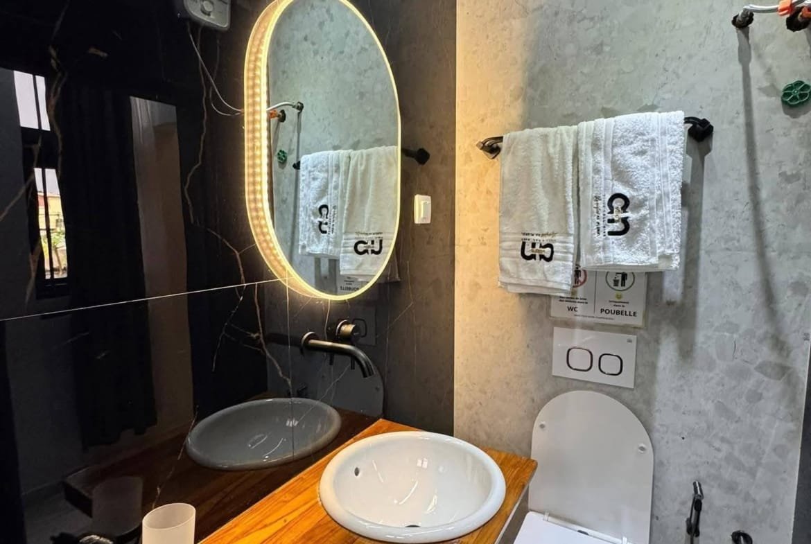 Villa meublée avec jacuzzi et vue mer à Akpakpa Marina 10