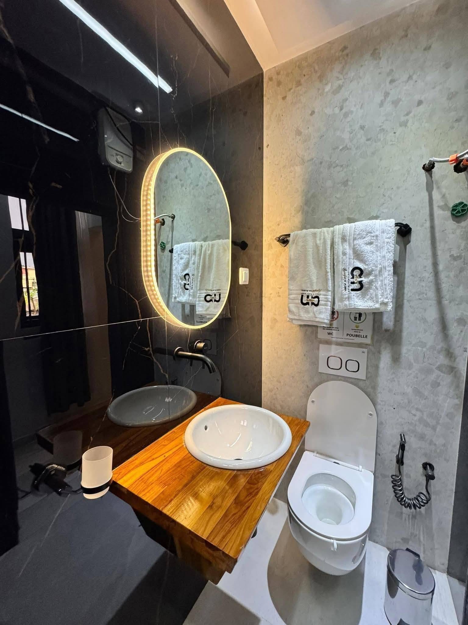 Villa meublée avec jacuzzi et vue mer à Akpakpa Marina 10