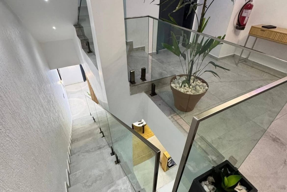 Villa meublée avec jacuzzi et vue mer à Akpakpa Marina 15