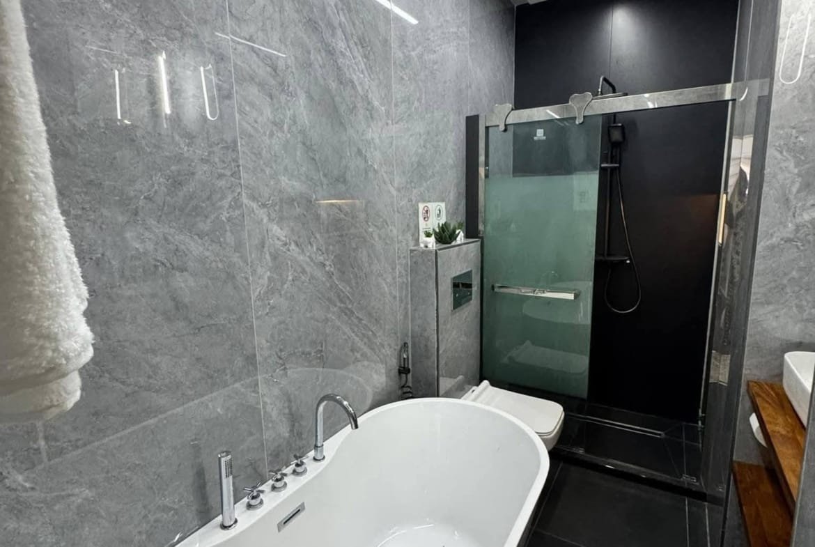 Villa meublée avec jacuzzi et vue mer à Akpakpa Marina 16