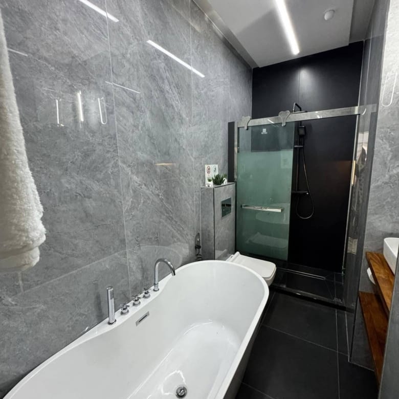 Villa meublée avec jacuzzi et vue mer à Akpakpa Marina 16