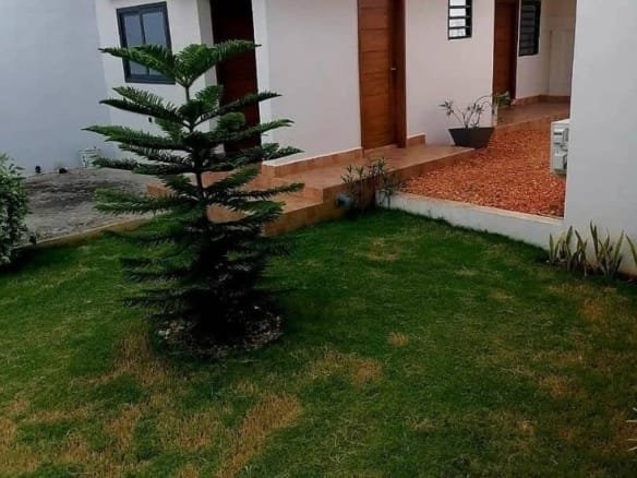 Villa meublée avec jardin à Fidjrossè Akogbato 2