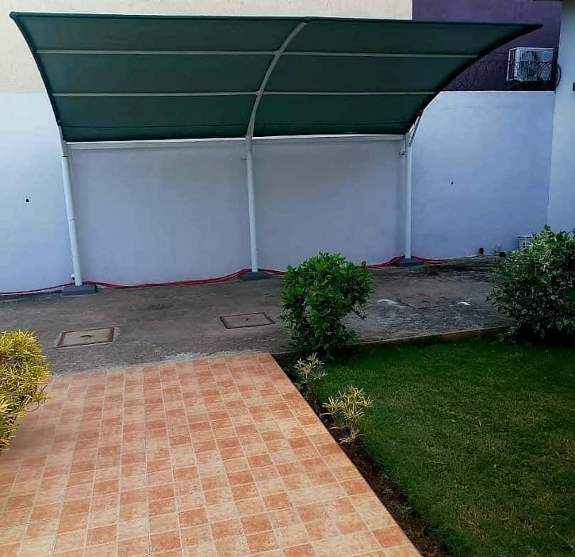 Villa meublée avec jardin à Fidjrossè Akogbato 4