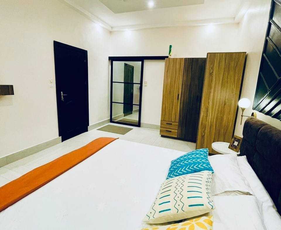 Villa meublée de 2 chambres à Fidjrossè Plage 13
