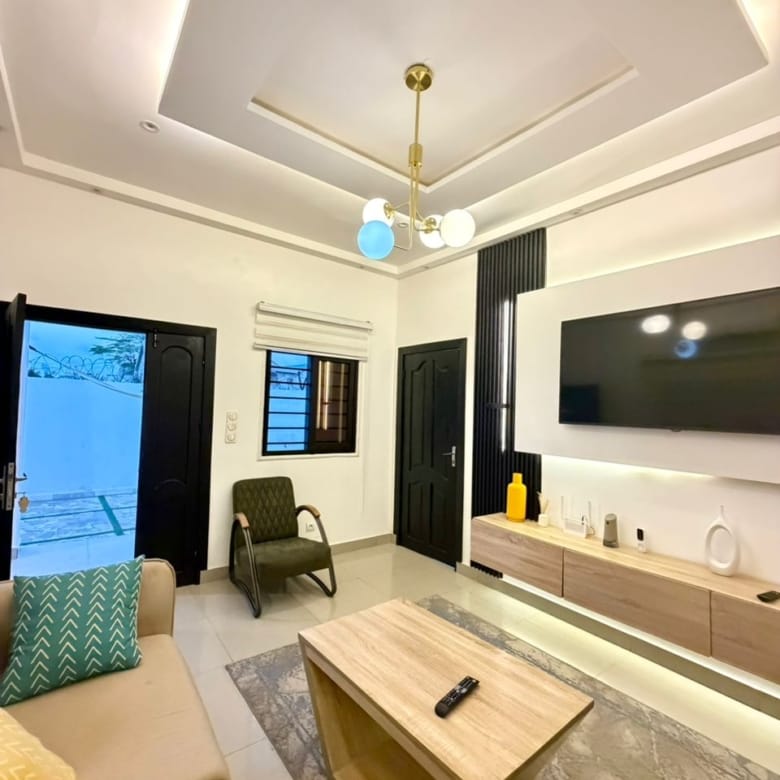 Villa meublée de 2 chambres à Fidjrossè Plage 2