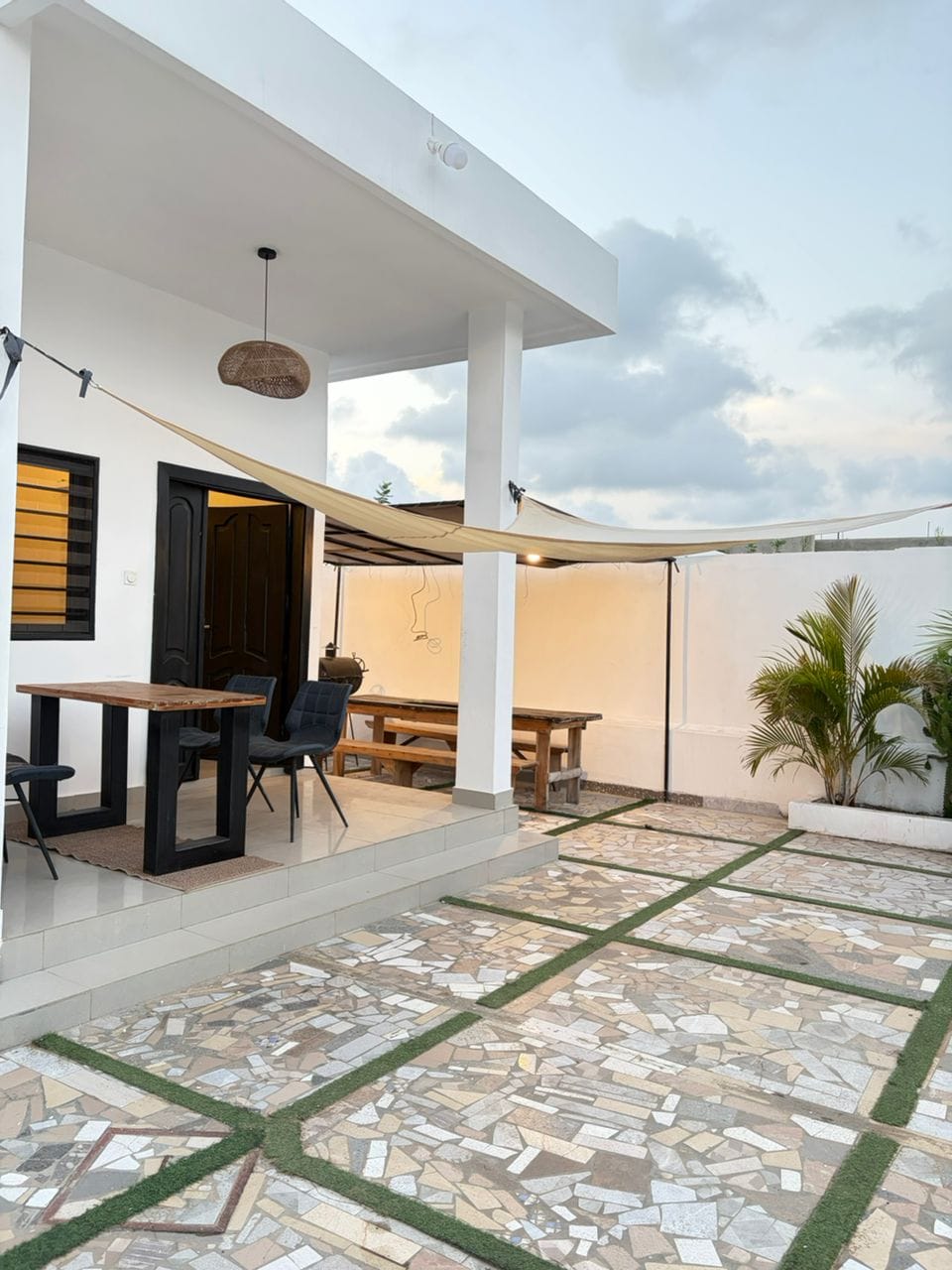 Villa meublée de 2 chambres à Fidjrossè Plage 3