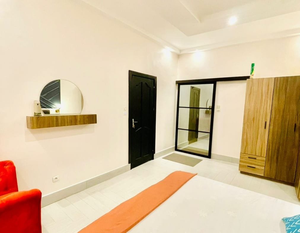 Villa meublée de 2 chambres à Fidjrossè Plage 6