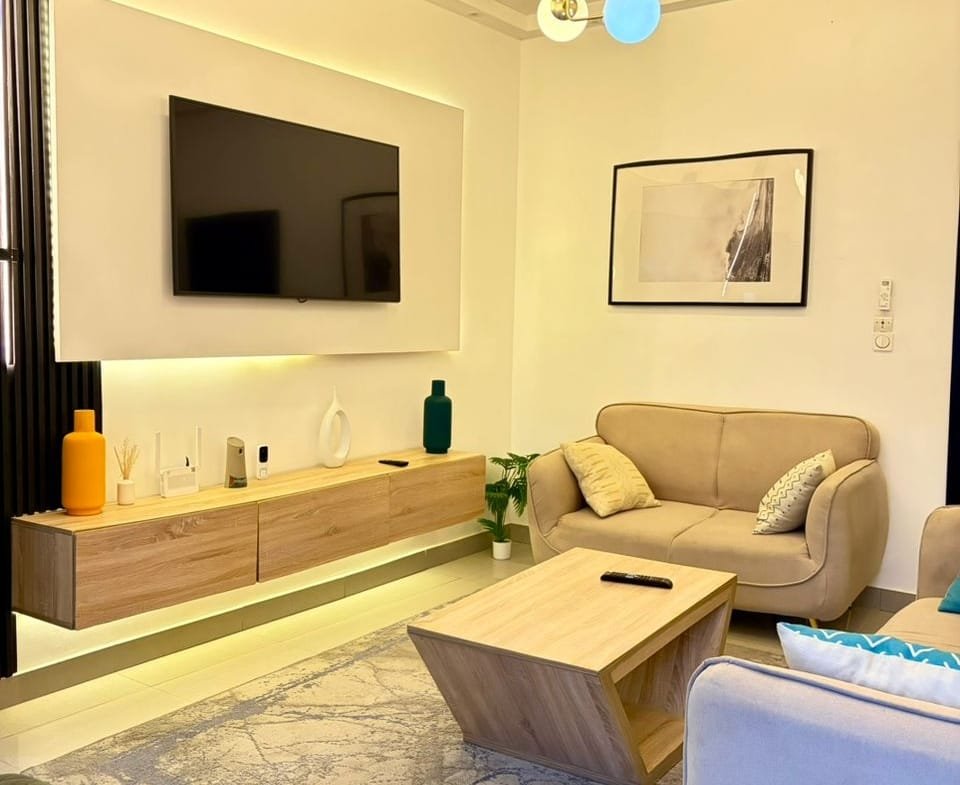 Villa meublée de 2 chambres à Fidjrossè Plage 7
