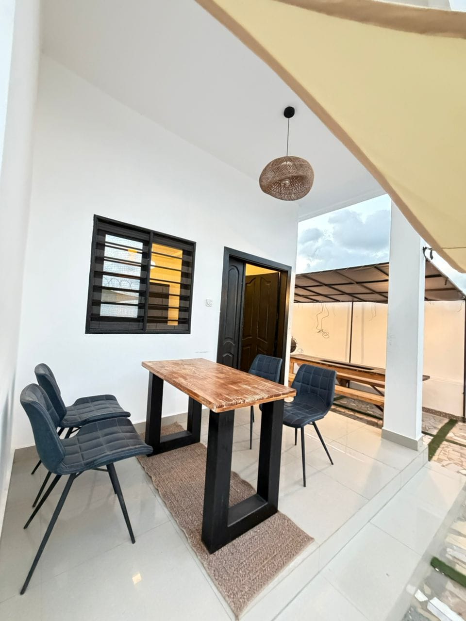 Villa meublée de 2 chambres à Fidjrossè Plage 8