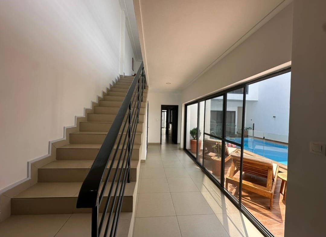 Villa meublée de prestige avec piscine à Akpakpa Jack 10