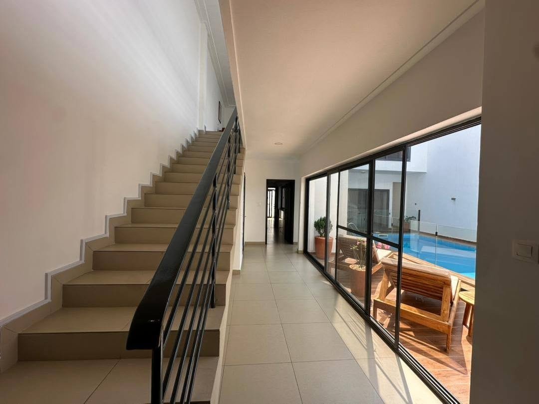 Villa meublée de prestige avec piscine à Akpakpa Jack 10