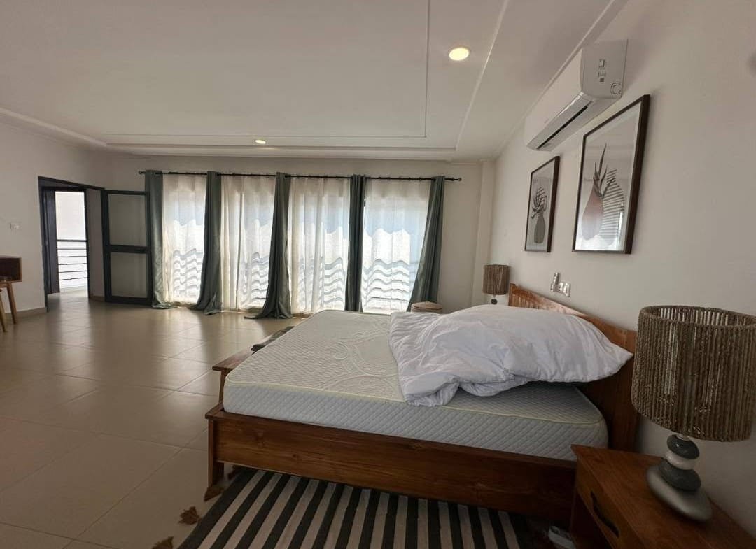 Villa meublée de prestige avec piscine à Akpakpa Jack 21