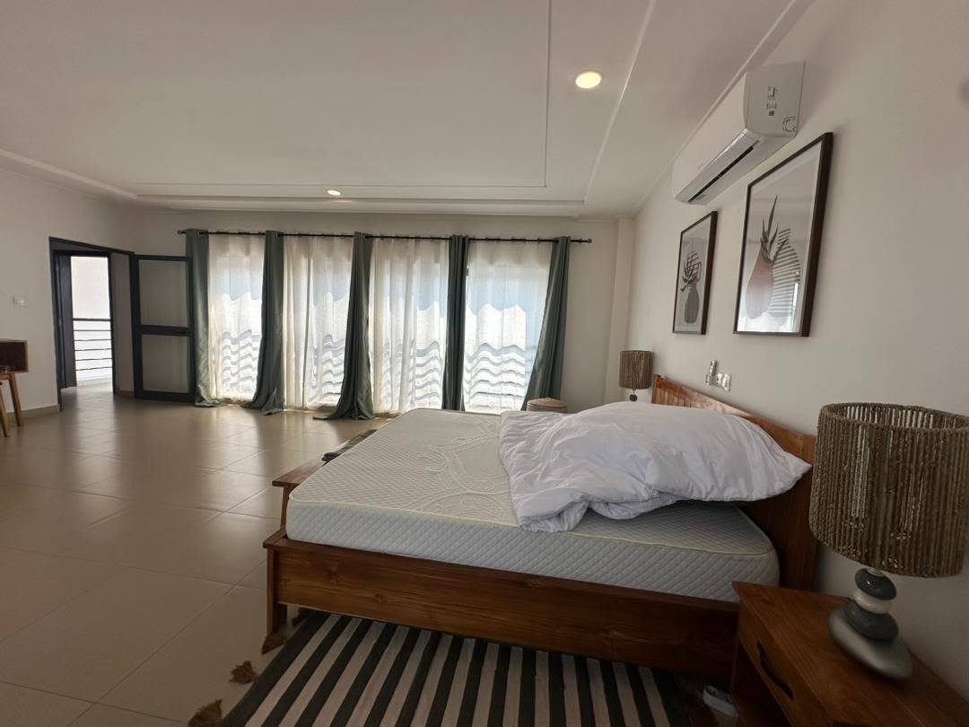 Villa meublée de prestige avec piscine à Akpakpa Jack 21