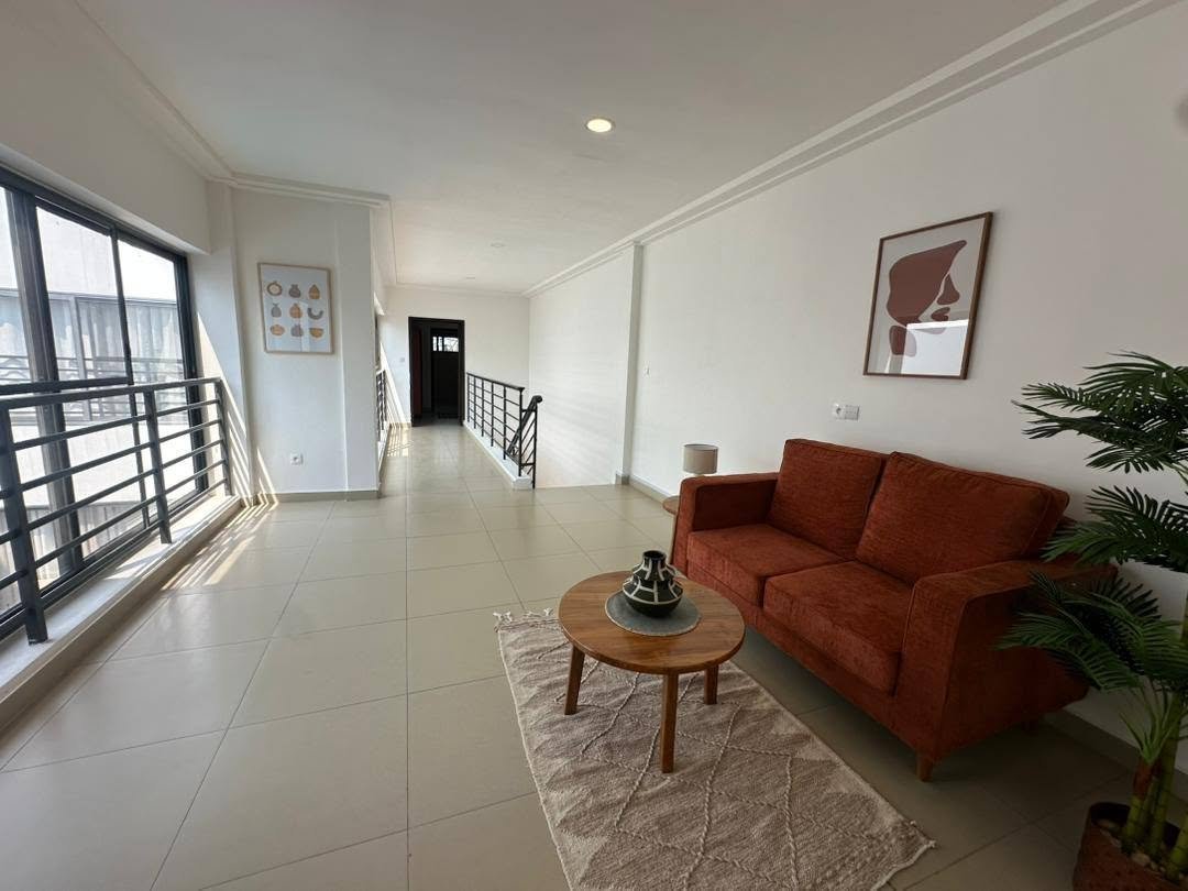 Villa meublée de prestige avec piscine à Akpakpa Jack 8