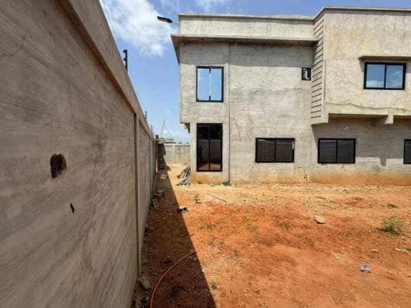 Villa moderne 4 chambres à vendre à Calavi Togba 13