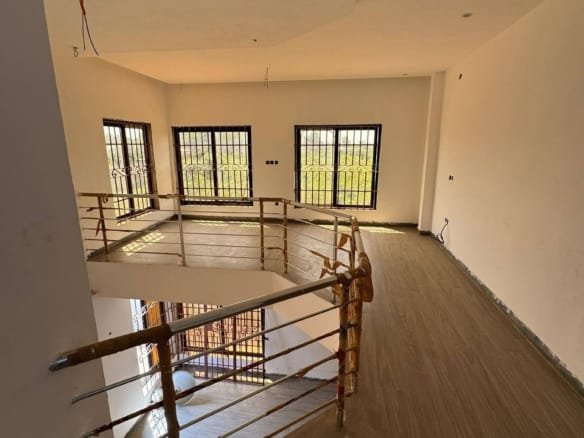 Villa moderne 4 chambres à vendre à Calavi Togba 6