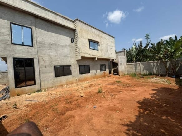 Villa moderne 4 chambres à vendre à Calavi Togba 7