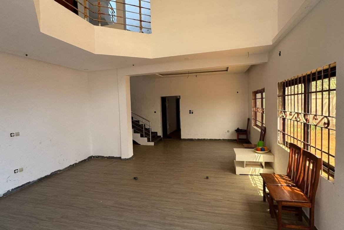 Villa moderne 4 chambres à vendre à Calavi Togba 8