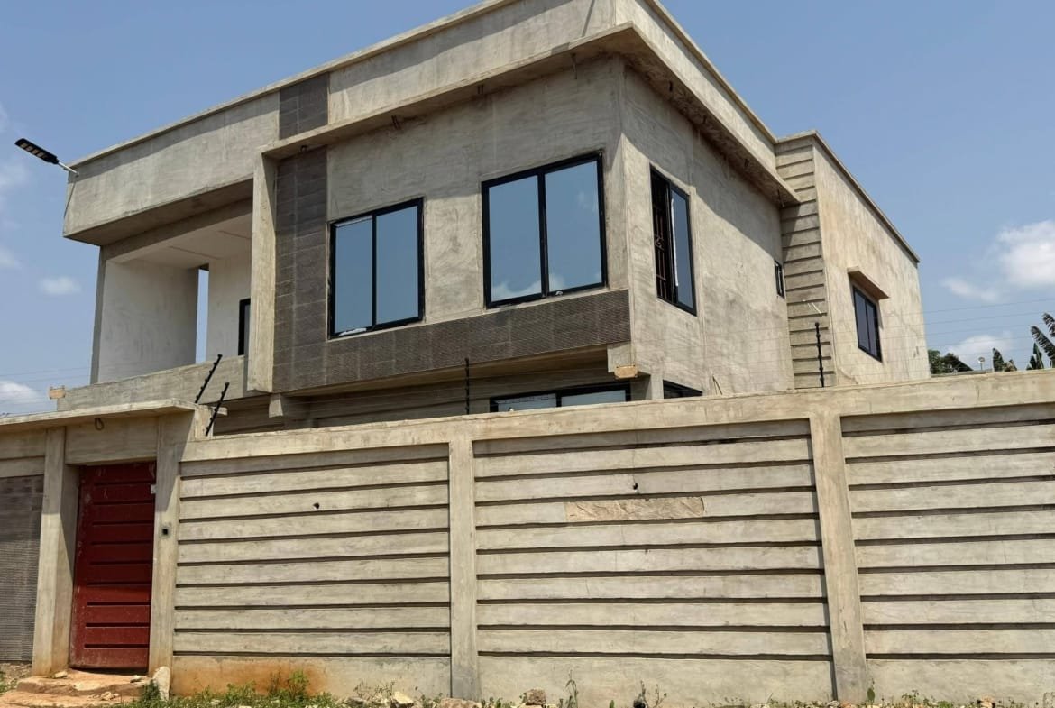 Villa moderne 4 chambres à vendre à Calavi Togba 9