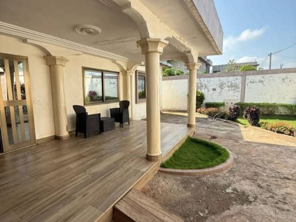 Villa moderne 5 chambres à Maria Gléta 2