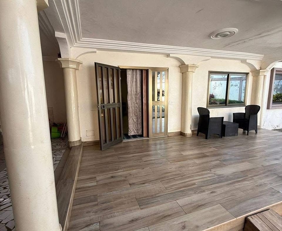 Villa moderne 5 chambres à Maria Gléta 3